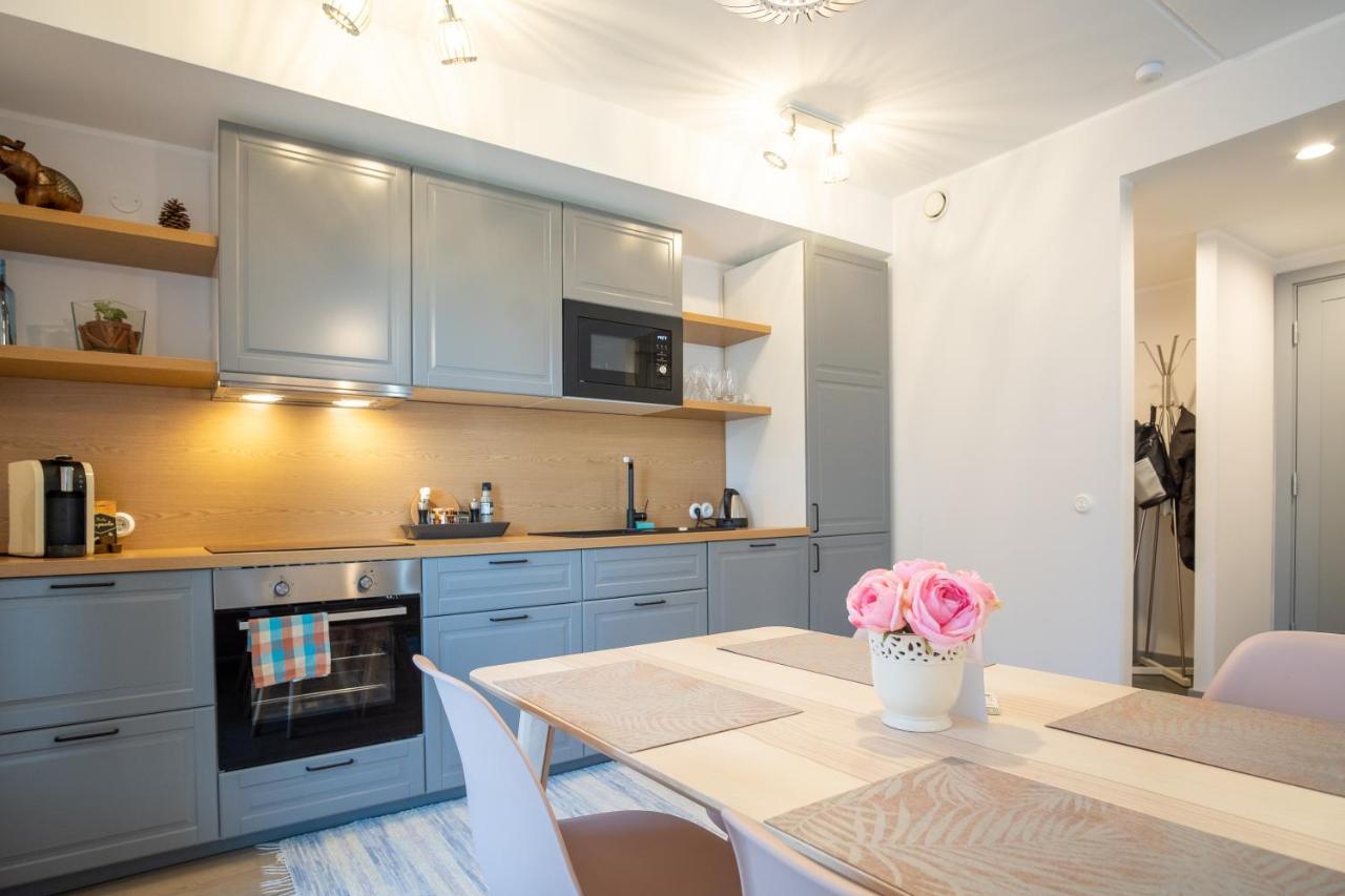 Dream Stay - Brand New Apartment With Balcony & Free Parking Tallinn Ngoại thất bức ảnh