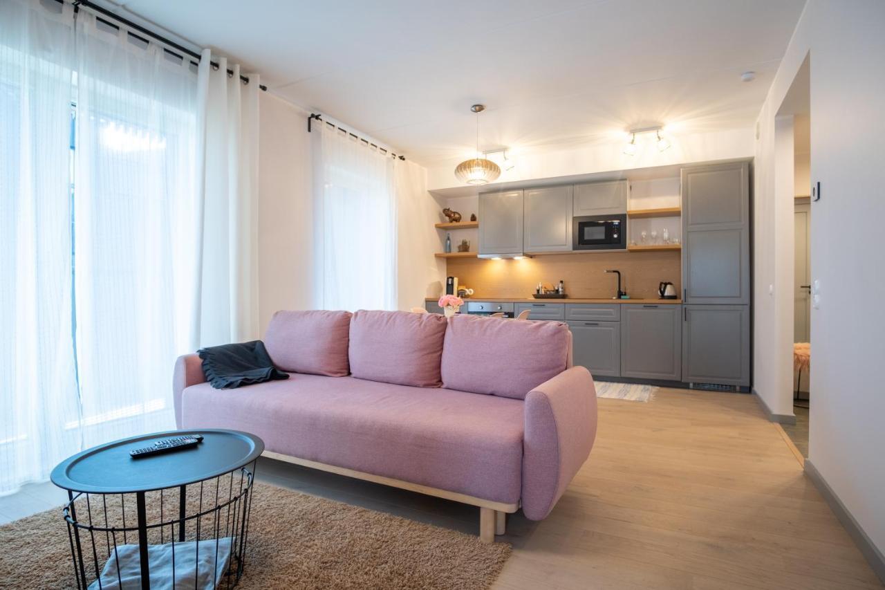 Dream Stay - Brand New Apartment With Balcony & Free Parking Tallinn Ngoại thất bức ảnh